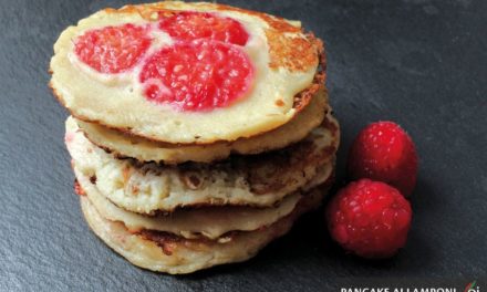 Prepariamo i deliziosi pancake ai lamponi. Ecco la ricetta