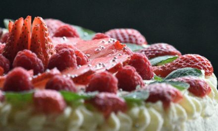 Torta di riso alle fragole senza glutine: il dolce per tutti