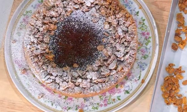Crostata al rabarbaro e fragole di Barbara De Nigris