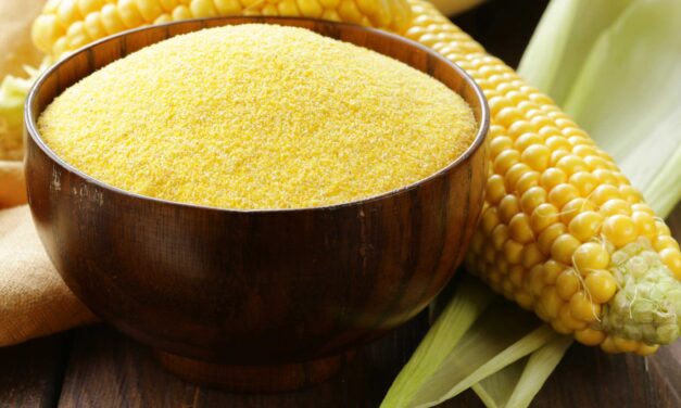 Farina di mais, le proprietà e come utilizzarla in cucina